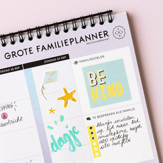    UITVERKOCHT | Grote FamiliePlanner 2025 voor 8 personen (A3-formaat)