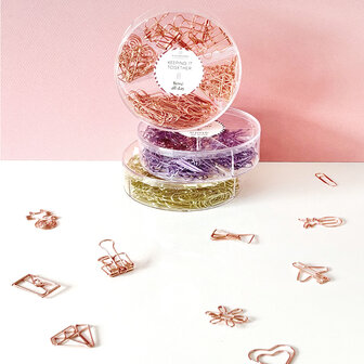 Paperclips in verschillende vormenen klemmen in ronde box