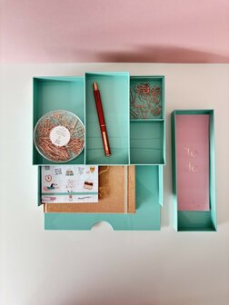 Deskset appelblauwzeegroen met modulaire trays
