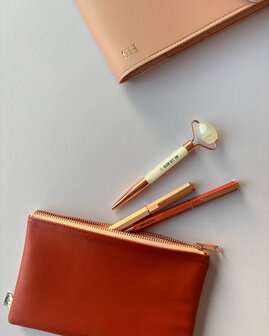    NIEUW | Glow get &#039;em - gezichtsroller &amp; pen in &eacute;&eacute;n