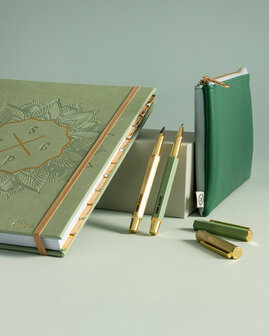 Gouden tabs en gouden accessiorres