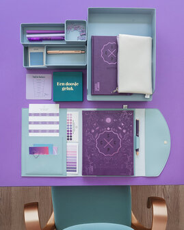 Blauwe deskset, bakjes voor op de buro