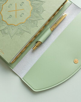 gouden maandtabs en gouden pen