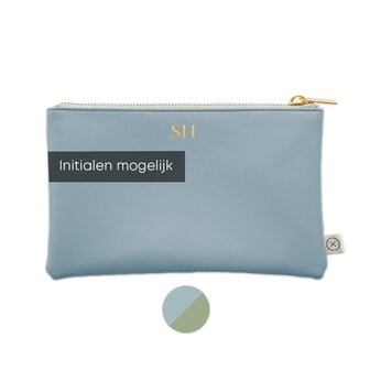 Dubbelkleurige pennentuis etuis zwaht blauw en zengroenmet je initialen erop zakelijk en professioneel