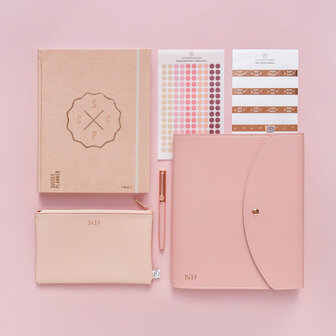 Blush planner met peachy perfect accessoires en roze organiser