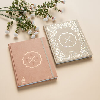                                    PRE-ORDER | Botanical sand SuccesPlanner 2027
