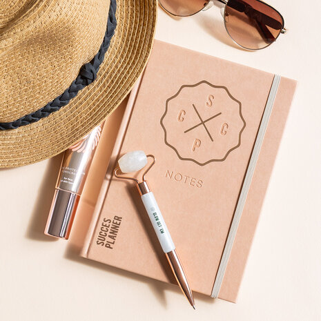    NIEUW | Glow get 'em - gezichtsroller & pen in één