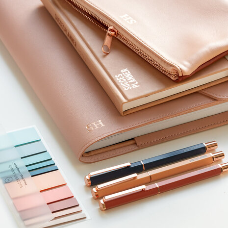 blush set in organiser SuccesPlanner en pennenetuis pen schrijfpen