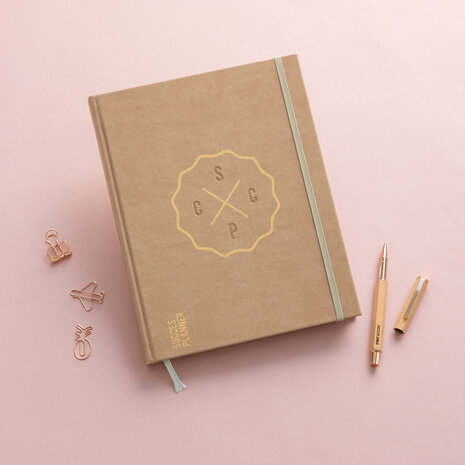             PRE-ORDER | Blush SuccesPlanner 2027