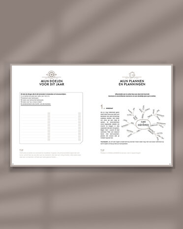                                PRE-ORDER | Oudroze HuishoudPlanner 2027